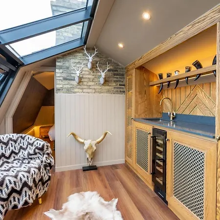 Apartment 34 Coney Street - The Viking *